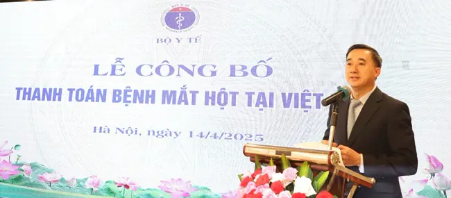Sau hơn 70 năm, Việt Nam chính thức thanh toán bệnh mắt hột