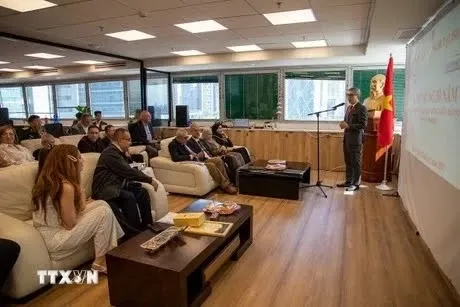 The Vietnamese Ambassador to Israel addresses the event (Photo: VNA)