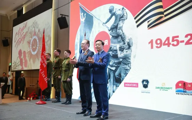 Deputy PM Tran Hong Ha at the celebration of Russia's 80th anniversary of Great Patriotic War triumph in Hanoi. (Photo: baochinhphu.vn)