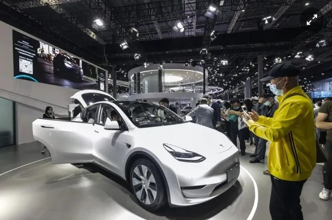 Doanh số của Tesla tại Anh, Đức lao dốc dù nhu cầu xe điện tăng