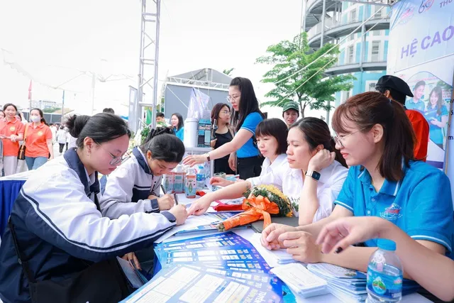 Hà Nội đẩy mạnh kết nối giáo dục nghề nghiệp với thị trường lao động