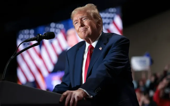 Chính sách giảm giá thuốc mới của Tổng thống Trump gây tranh cãi dữ dội trong ngành dược