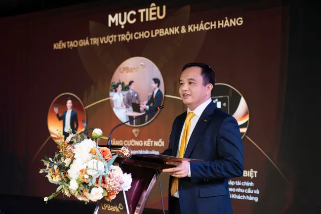 Ngân hàng Lộc Phát ra mắt thương hiệu LPBank Priority và thẻ LPBank Visa Signature, đẩy mạnh chiến lược phục vụ khách hàng cao cấp