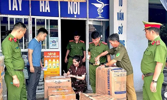 Phát hiện 2 cơ sở kinh doanh thuốc tây không phép ở Quảng Bình
