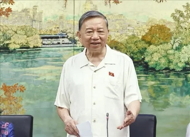 Party General Secretary To Lam addresses the group discussion on May 17 as part of the National Assembly's ninth session. (Photo: VNA)