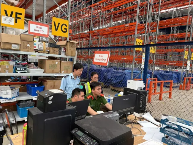 Bắc Ninh kiểm tra Công ty Á Châu, thu giữ hàng trăm nghìn sản phẩm nhập lậu