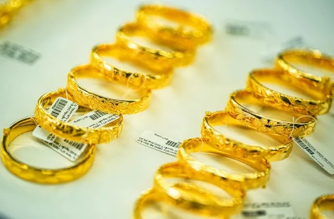 Sàn giao dịch vàng cần có sự kiểm soát của Nhà nước