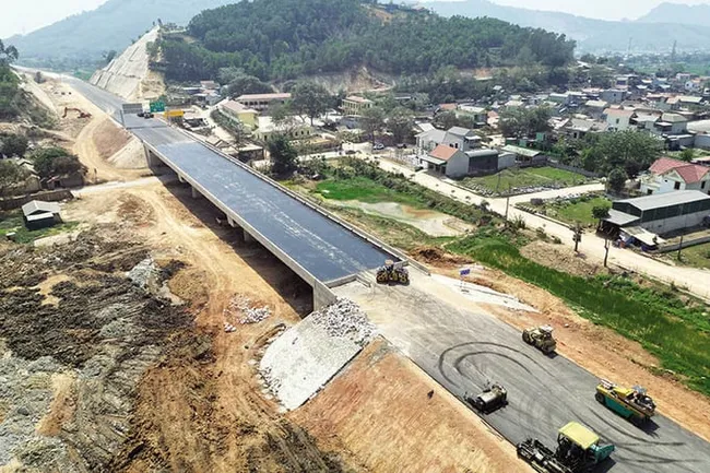 Giải ngân vốn đầu tư công đến hết tháng 5 ước đạt 22,2% kế hoạch