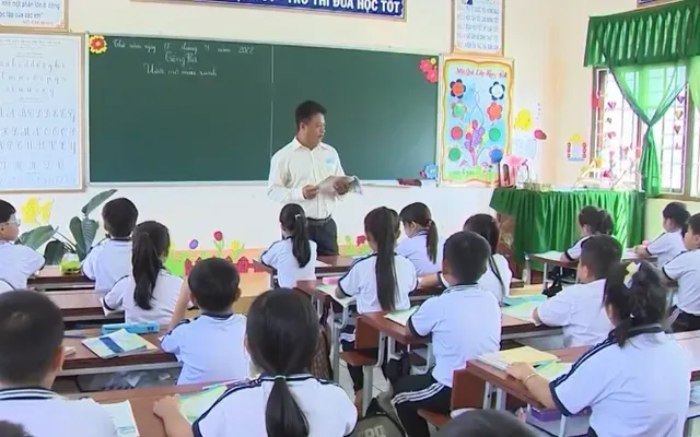 Đề xuất tăng lương giáo viên gấp 2 - 3 lần để thu hút nhân lực ưu tú
