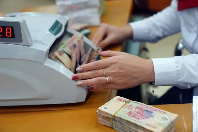 Gửi tiết kiệm 100 triệu đồng nhận bao nhiêu tiền lãi?