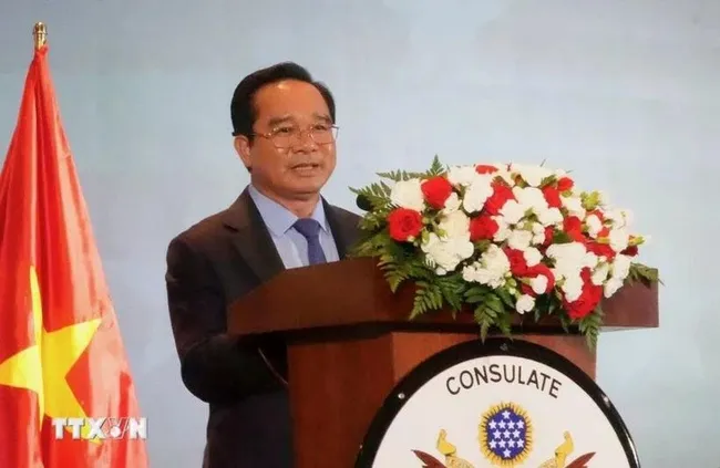 Chairman of the municipal People’s Committee Nguyen Van Duoc speaks at the event. (Photo: VNA)