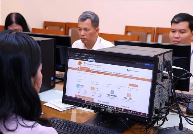 Người làm công tác chuyên trách về chuyển đổi số được hỗ trợ 5 triệu đồng mỗi tháng