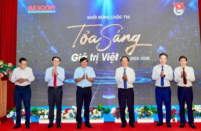 Delegates participated in the official launch ceremony of the Shining Vietnamese Values Contest 2025–2026.