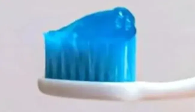 Thu hồi toàn quốc 2 sản phẩm kem đánh răng vi phạm quy định ghi nhãn