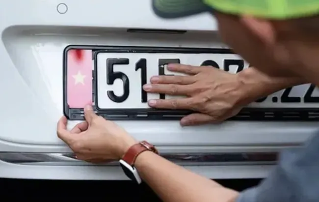 Tăng phí ra biển ô tô lên 20 triệu đồng ở một số địa phương sau sáp nhập