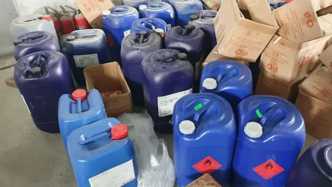 Phạt 180 triệu đồng doanh nghiệp sản nước giặt giả nhãn hiệu D-nee, Tauau