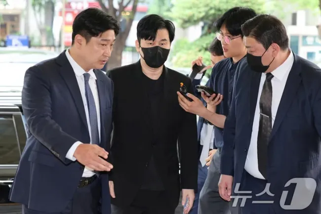 Cựu chủ tịch YG Entertainment nhận án tù treo vì cản trở điều tra ma túy