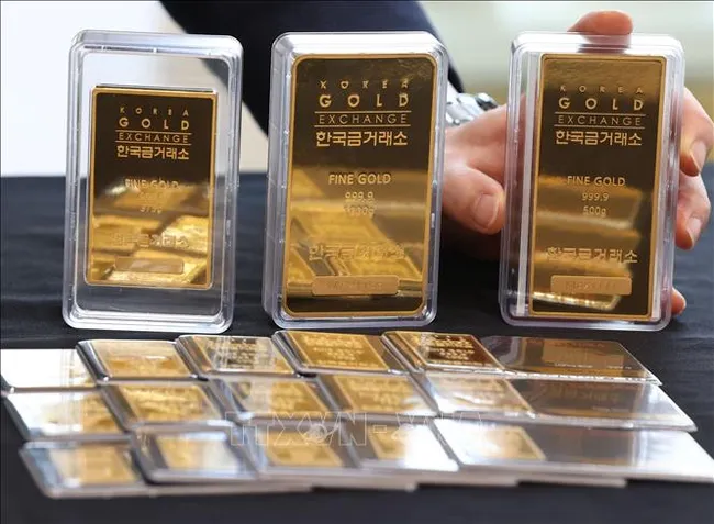 Dự báo giá vàng có thể đạt mốc 4.000 USD khi Fed xoay trục chính sách