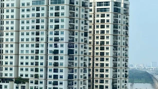 Nửa đầu 2025, giá chung cư Hà Nội tiếp tục duy trì đà tăng và neo ở mức cao