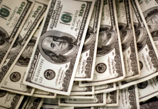 Tỷ giá USD hôm nay (2/8): Đồng USD lao dốc
