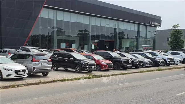Thị trường ô tô cũ biến động mạnh