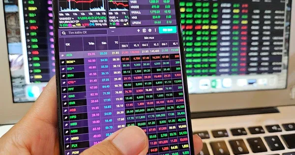 Chứng khoán sắp giao dịch xuyên trưa, nhà đầu tư không lo bỏ lỡ cơ hội?
