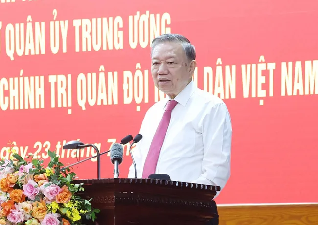 Party General Secretary To Lam speaks at the working session with the General Department of Politics of the Vietnam People's Army (VPA) in Hanoi on July 23. (Photo: VNA)