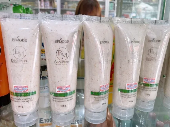 Thu hồi toàn quốc lô sản phẩm sửa rửa mặt vì chứa 2 chất không có trong thành phần công bố