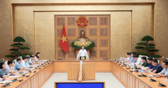 The first plenary session of the National Committee for Asia-Pacific Economic Cooperation (APEC) activities in 2027, held in Hanoi on August 21. (Photo: VNA)