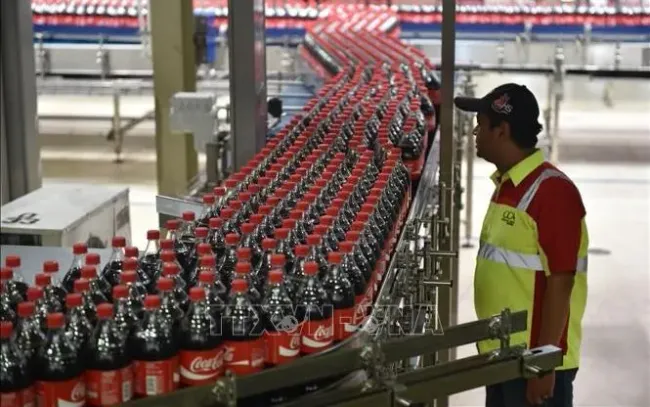 Coca-Cola cân nhắc bán Costa Coffee