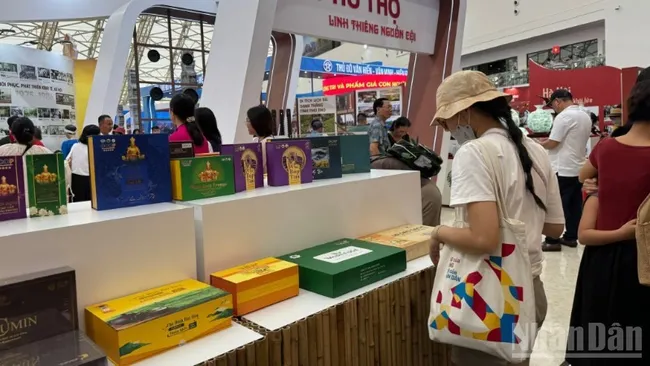 The Autumn Fair 2025 follows the success of the exhibition showcasing 80 years of national achievements. (Photo: Trung Hung)