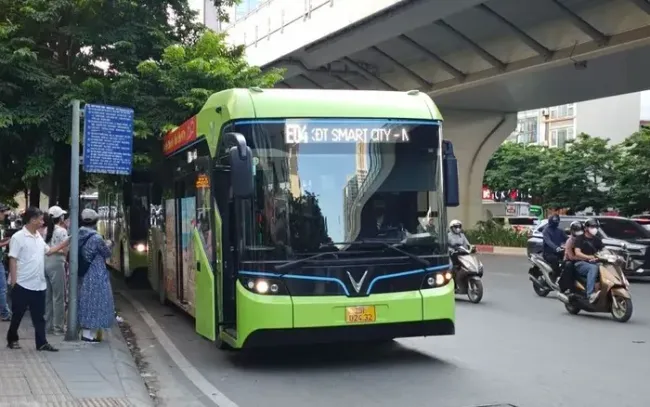 Hà Nội: Hỗ trợ 70% tiền lãi vay với doanh nghiệp vận tải mua xe buýt điện
