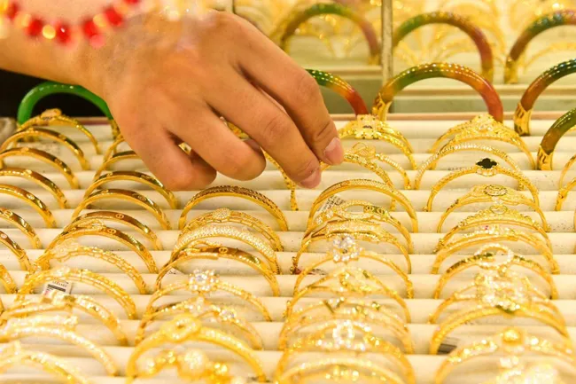 Giá vàng ngày 4/10: Vàng SJC tiến gần mốc 140 triệu đồng/lượng