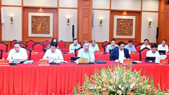 Key Party and State leaders include Party General Secretary, State President, Prime Minister, National Assembly Chairperson and Permanent Member of the Party Central Committee’s Secretariat (Photo: NDO)
