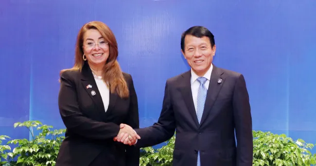 Minister of Public Security Gen. Luong Tam Quang (right) and Ghada Waly, UN Under Secretary-General and Executive Director of the UN Office on Drugs and Crime (UNODC), at their meeting on October 25 (Photo: VNA)