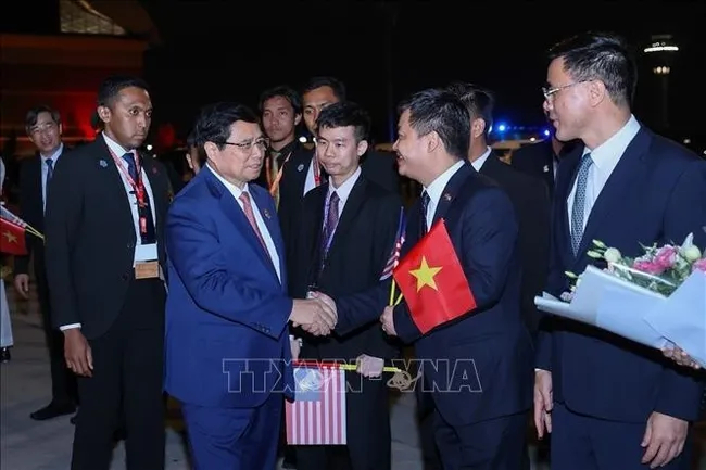 Prime Minister Pham Minh Chinh concludes Malaysia trip for the 47th ASEAN Summit (Photo: VNA)