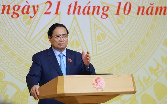 Prime Minister Pham Minh Chinh chairs the 18th meeting of the National Steering Committee for Combating Illegal, Unreported and Unregulated Fishing. (Photo: VNA)