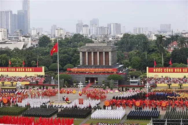 The state-level rehearsal for the grand parade in celebration of the 80th anniversary of the August Revolution and National Day (September 2) took place at Ba Dinh Square and along major streets in Hanoi on August 30, 2025. (Photo: VNA)