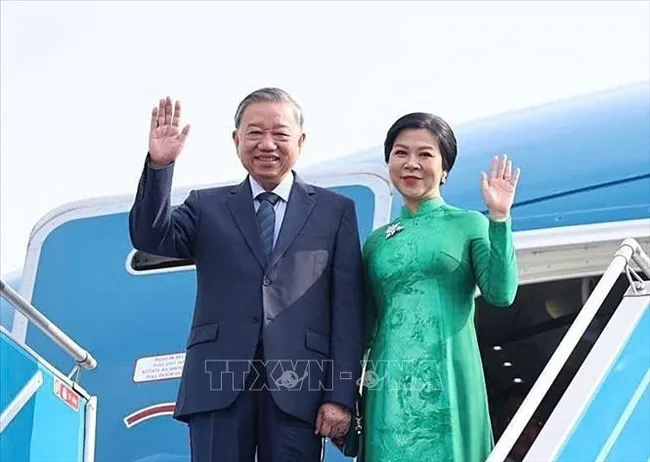General Secretary of the Communist Party of Vietnam Central Committee To Lam and his spouse Ngo Phuong Ly (Photo: VNA)