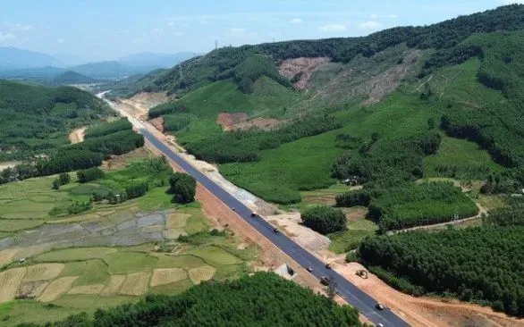 Bộ Xây dựng trả lời 13 doanh nghiệp về đề xuất tham gia Dự án đường sắt tốc độ cao Bắc - Nam