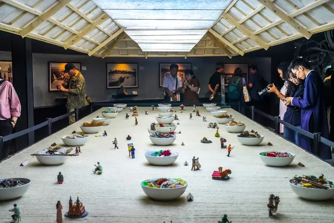 An exhibition space that recounts the story of pho from a socio-historical perspective, blending documentary films, artefacts and installation art. (Photo: thethaovanhoa.vn)