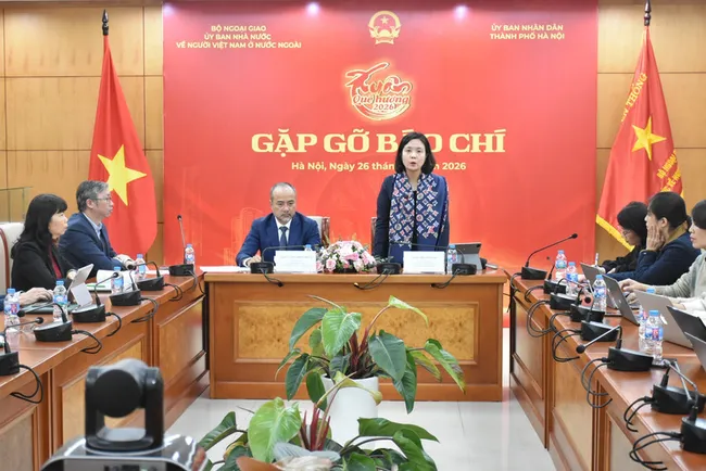 Le Thi Anh Mai, Deputy Director of the Hanoi Department of Culture and Sports, speaks at the press briefing of the Homeland Spring 2026. (Photo: VNA)