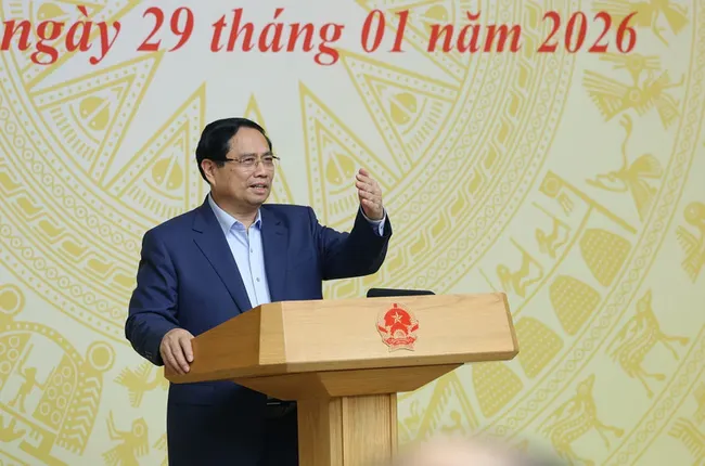 Prime Minister Pham Minh Chinh speaks at the 17th meeting of the Central Council for Emulation and Commendation for the 2021–2026 term (Photo: VNA)