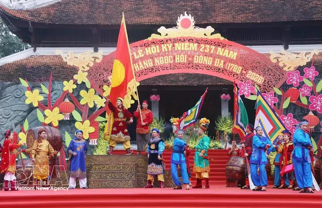 An epic art performance recreating the heroic spirit of the Tay Son army during the 1789 spring campaign. (Photo: VNA)