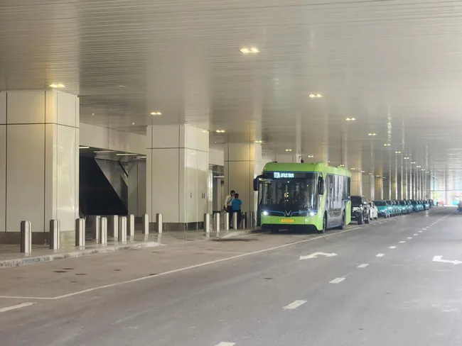 Ho Chi Minh City expands green transport with 169 new electric buses. (Photo: VNA)