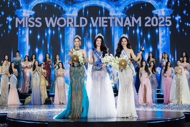 Phan Phương Oanh đăng quang Miss World Việt Nam 2026- Ảnh 17.