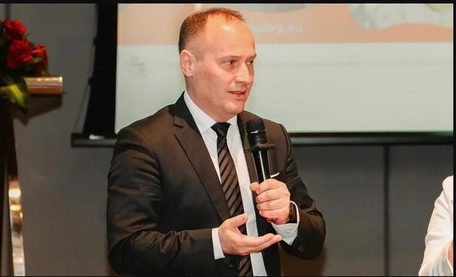 Dariusz Goszczynski, a representative of the European poultry sector and President of the National Poultry Council under the Polish Chamber of Commerce speaks at the event. (Photo: KRD-IG)