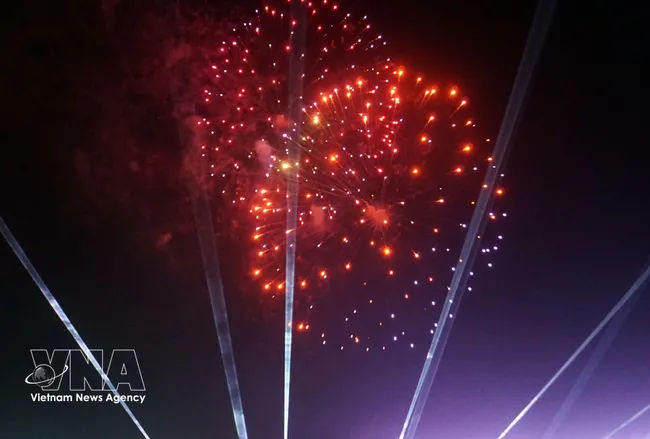 The opening ceremony of the The Visit Vietnam Year 2026 in Gia Lai province is structured in four thematic chapters, and culminated in a dazzling, multi-coloured fireworks display. (Photo: VNA)