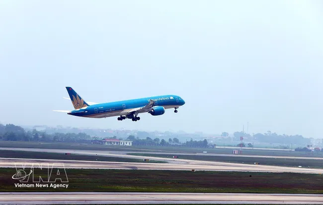 Vietnamese airlines to adjust flight networks and capacity from April 2026 to cope with rising Jet A-1 fuel prices and maintain operational efficiency. (Photo: VNA)