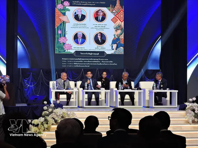 Delegates at the seminar (Photo: VNA)